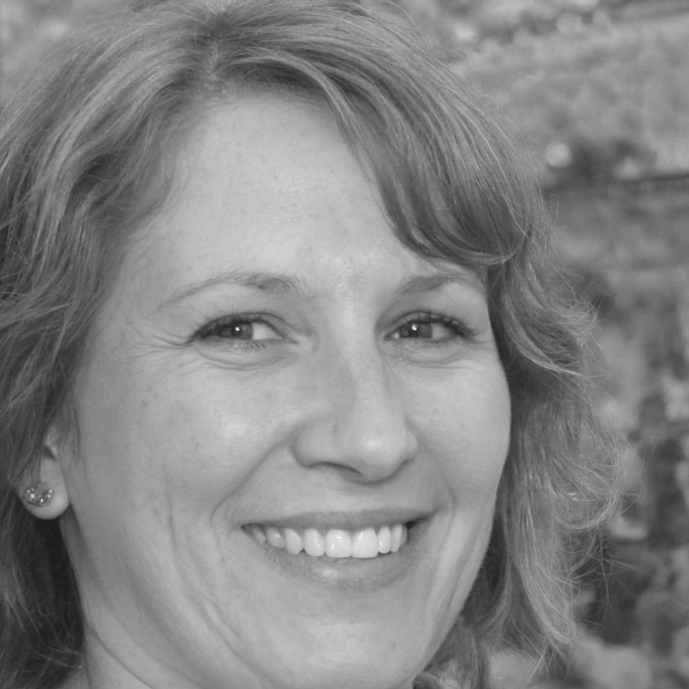 Elena Morales, especialista en narrativa contemporánea